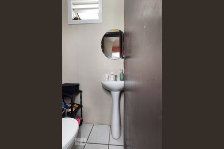 Lavabo de casa de condomínio para alugar com 2 quartos, 70m² em Bairro Fátima, Canoas