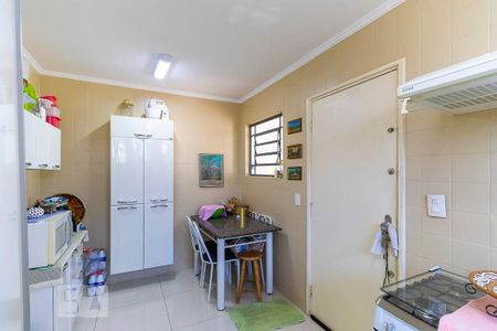 Casa para alugar com 150m², 3 quartos e 3 vagas Casa para alugar com 150m², 3 quartos e 3 vagasCozinha