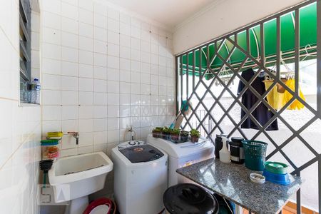 Casa para alugar com 150m², 3 quartos e 3 vagas Casa para alugar com 150m², 3 quartos e 3 vagasÁrea de serviço