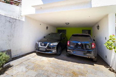 Casa para alugar com 150m², 3 quartos e 3 vagas Casa para alugar com 150m², 3 quartos e 3 vagasVagas de garagem
