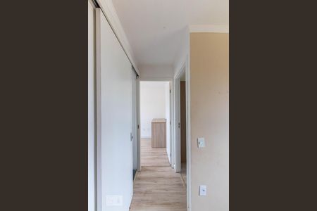 Corredor Quartos e Banheiro de apartamento para alugar com 2 quartos, 40m² em Jardim Petrópolis, Cotia