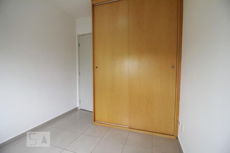 Quarto de apartamento para alugar com 2 quartos, 51m² em Vila Suzana, São Paulo