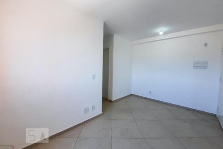 Sala de apartamento para alugar com 2 quartos, 44m² em Canhema, Diadema