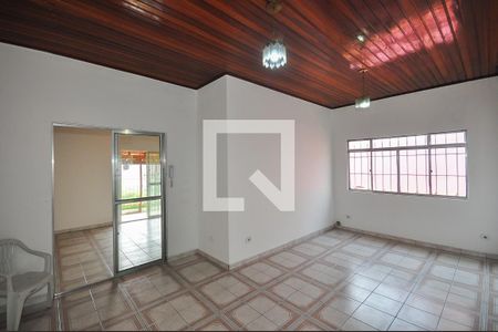 Sala 2 de casa para alugar com 1 quarto, 60m² em Jardim Wanda, Taboão da Serra