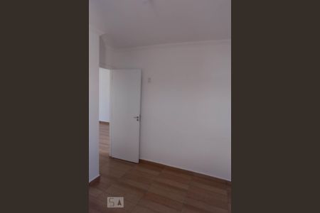 Quarto 1 de apartamento para alugar com 2 quartos, 45m² em Jardim Barro Branco, Cotia