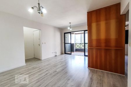 Apartamento para alugar com 110m², 3 quartos e 2 vagasSala