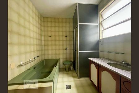 Banheiro de apartamento à venda com 4 quartos, 260m² em Luxemburgo, Belo Horizonte