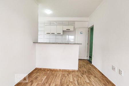 Sala de apartamento para alugar com 2 quartos, 50m² em Parque Reboucas, São Paulo