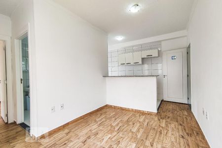 Sala de apartamento para alugar com 2 quartos, 50m² em Parque Reboucas, São Paulo