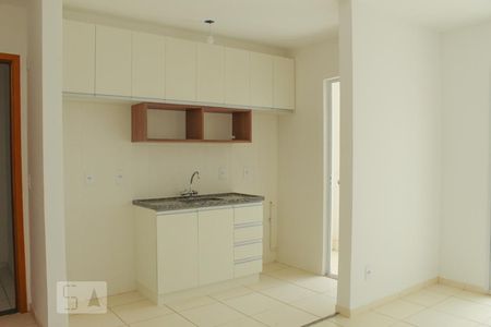 Sala de apartamento para alugar com 2 quartos, 47m² em Luz, Nova Iguaçu