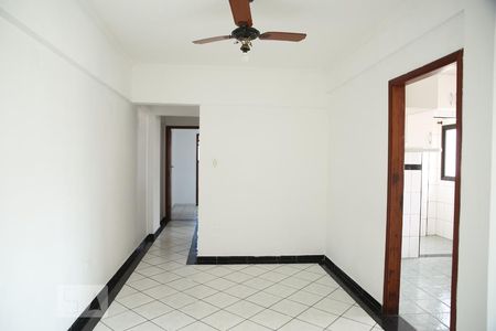 Sala de apartamento para alugar com 2 quartos, 118m² em Guilhermina, Praia Grande