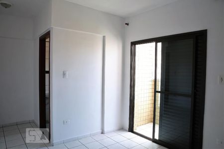 Quarto de apartamento para alugar com 2 quartos, 118m² em Guilhermina, Praia Grande