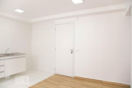 Sala de apartamento para alugar com 2 quartos, 41m² em Itaquera, São Paulo