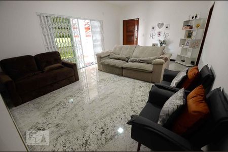 Sala de casa para alugar com 4 quartos, 500m² em Jardim Guanabara, Rio de Janeiro