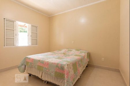 Casa à venda com 240m², 4 quartos e 3 vagas Casa à venda com 240m², 4 quartos e 3 vagasQuarto 2