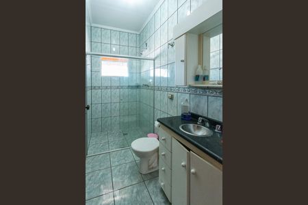 Casa à venda com 240m², 4 quartos e 3 vagas Casa à venda com 240m², 4 quartos e 3 vagasBanheiro