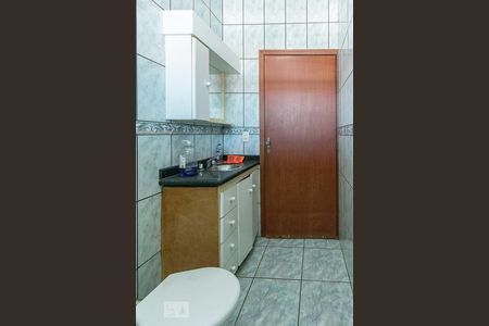 Casa à venda com 240m², 4 quartos e 3 vagas Casa à venda com 240m², 4 quartos e 3 vagasBanheiro