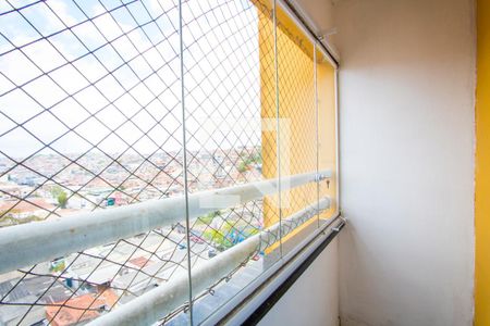 Varanda da sala de apartamento para alugar com 2 quartos, 52m² em Vila Luzita, Santo André