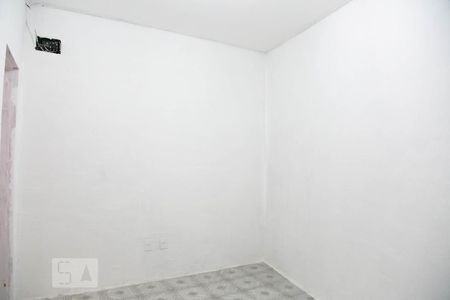 Sala de casa para alugar com 2 quartos, 55m² em Vila Carmosina, São Paulo