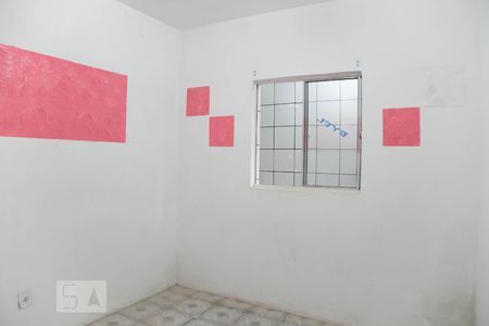 Quarto 1 de casa para alugar com 2 quartos, 55m² em Vila Carmosina, São Paulo