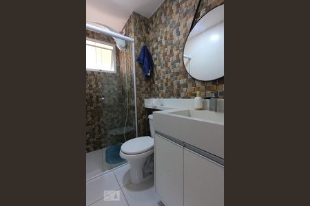 Banheiro de apartamento para alugar com 3 quartos, 70m² em Parque Assunção, Taboão da Serra