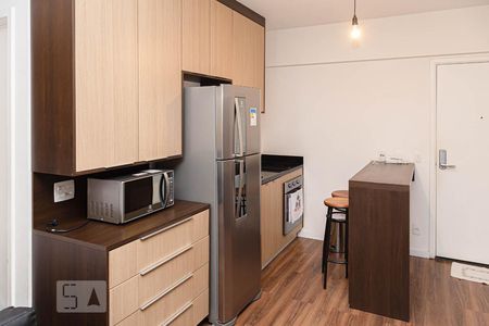 Cozinha de kitnet/studio para alugar com 1 quarto, 39m² em República, São Paulo