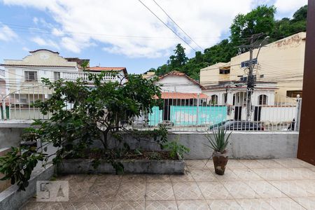 Vista da Sala de casa à venda com 4 quartos, 300m² em Fonseca, Niterói