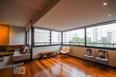 Sala de apartamento para alugar com 3 quartos, 183m² em Real Parque, São Paulo