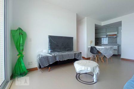 Sala de apartamento para alugar com 1 quarto, 60m² em Pituba, Salvador