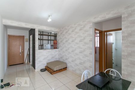 Sala de apartamento à venda com 2 quartos, 61m² em Castelo, Belo Horizonte