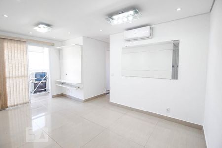 Sala de apartamento para alugar com 3 quartos, 66m² em Vila Santa Maria, São Paulo