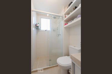 Banheiro de apartamento para alugar com 2 quartos, 57m² em Protásio Alves, Porto Alegre