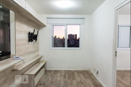 Sala de apartamento para alugar com 1 quarto, 36m² em Cambuci, São Paulo