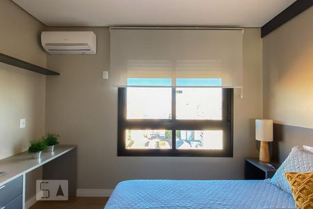 Sala/Quarto de apartamento à venda com 1 quarto, 28m² em Cidade Baixa, Porto Alegre