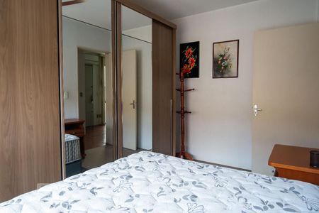 Quarto  de apartamento à venda com 1 quarto, 64m² em Santo Antônio, Porto Alegre