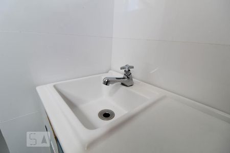 Banheiro - Torneira de kitnet/studio para alugar com 1 quarto, 28m² em Centro, Rio de Janeiro