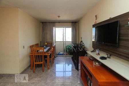 Sala de apartamento à venda com 3 quartos, 73m² em Vila Cunha Bueno, São Paulo