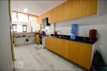 Cozinha - Armários de casa à venda com 4 quartos, 300m² em Portuguesa, Rio de Janeiro