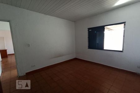 Quarto 2 de casa para alugar com 2 quartos, 100m² em Vila Antonieta, São Paulo