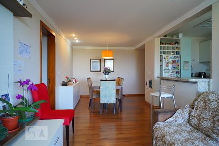 Sala de apartamento para alugar com 3 quartos, 93m² em Passo da Areia, Porto Alegre