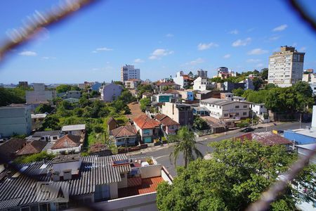 Sala - Vista de apartamento à venda com 3 quartos, 93m² em Passo da Areia, Porto Alegre