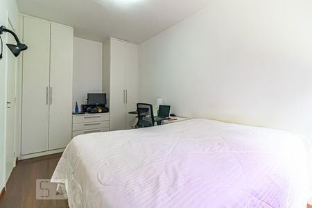 Quarto 1 de apartamento para alugar com 2 quartos, 58m² em Pechincha, Rio de Janeiro