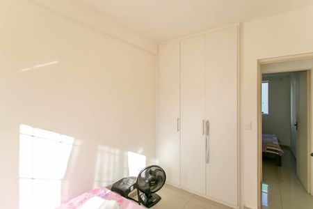 Quarto 1 de apartamento para alugar com 2 quartos, 60m² em Santa Amélia, Belo Horizonte
