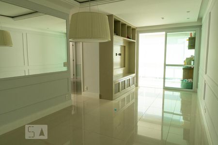 Apartamento à venda com 85m², 2 quartos e 1 vagaSala 