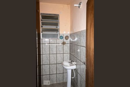 Banheiro de casa para alugar com 1 quarto, 55m² em Campo Grande, Rio de Janeiro
