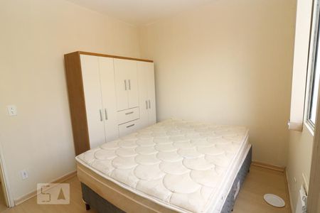 Quarto 1 de apartamento à venda com 2 quartos, 43m² em Rubem Berta, Porto Alegre