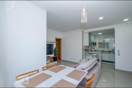 Sala de apartamento à venda com 3 quartos, 120m² em Jardim América, Belo Horizonte