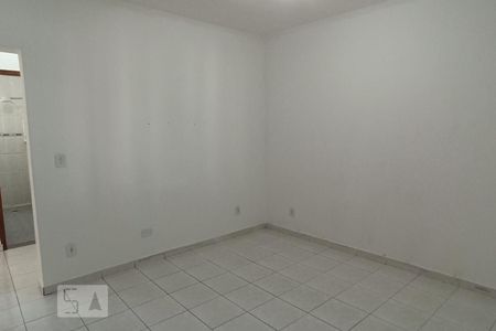 Sala de casa para alugar com 1 quarto, 60m² em Vila Paulo Silas, São Paulo