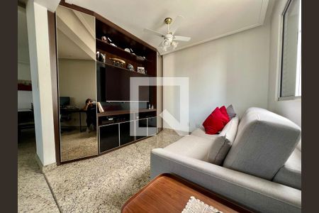 Sala de TV de apartamento para alugar com 2 quartos, 111m² em Castelo, Belo Horizonte