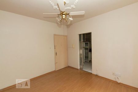 Sala de apartamento à venda com 1 quarto, 43m² em Centro Histórico, Porto Alegre